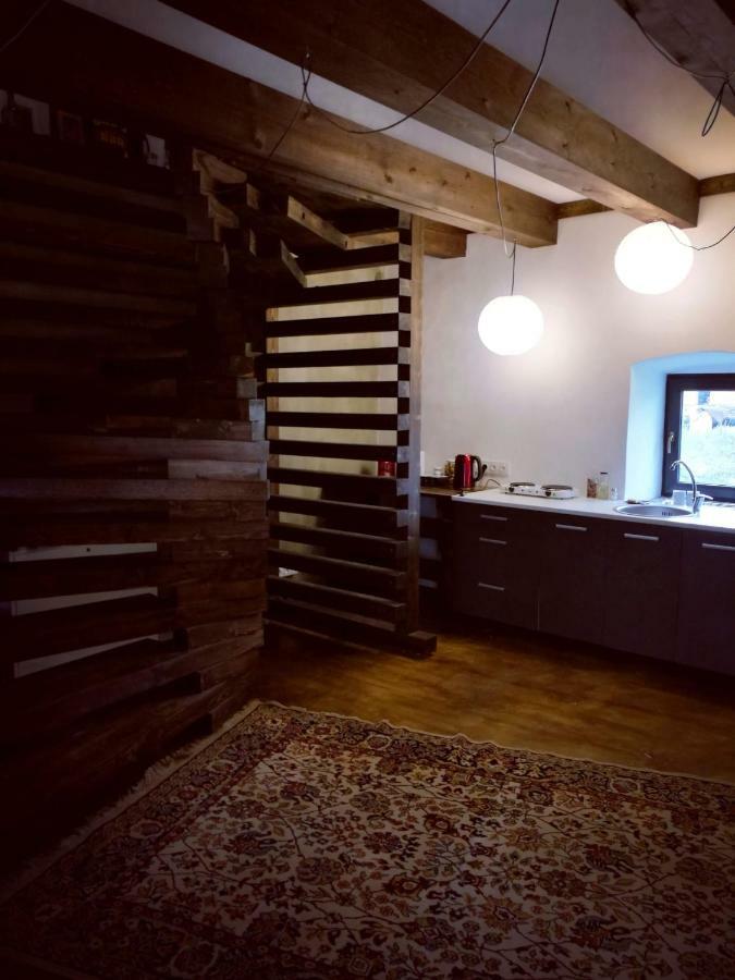 Statek "Two Brooms", Apartment Mirkovice Luaran gambar