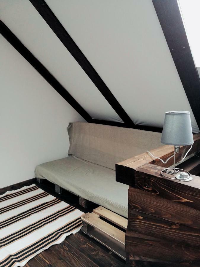 Statek "Two Brooms", Apartment Mirkovice Luaran gambar
