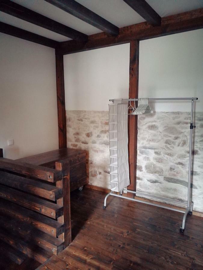 Statek "Two Brooms", Apartment Mirkovice Luaran gambar