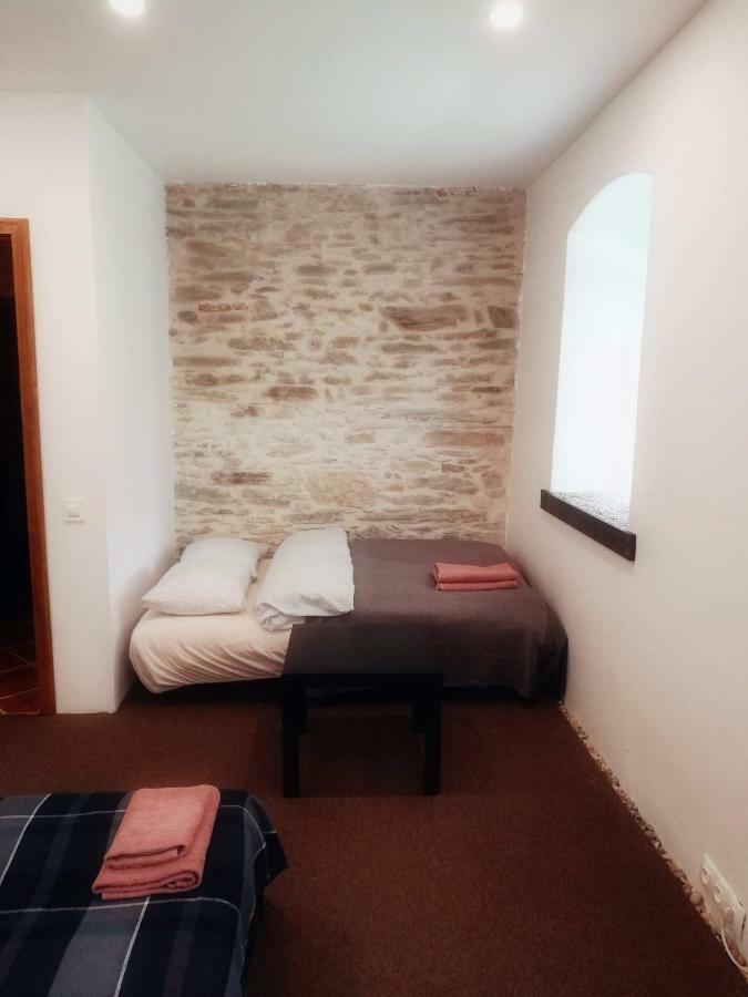 Statek "Two Brooms", Apartment Mirkovice Luaran gambar