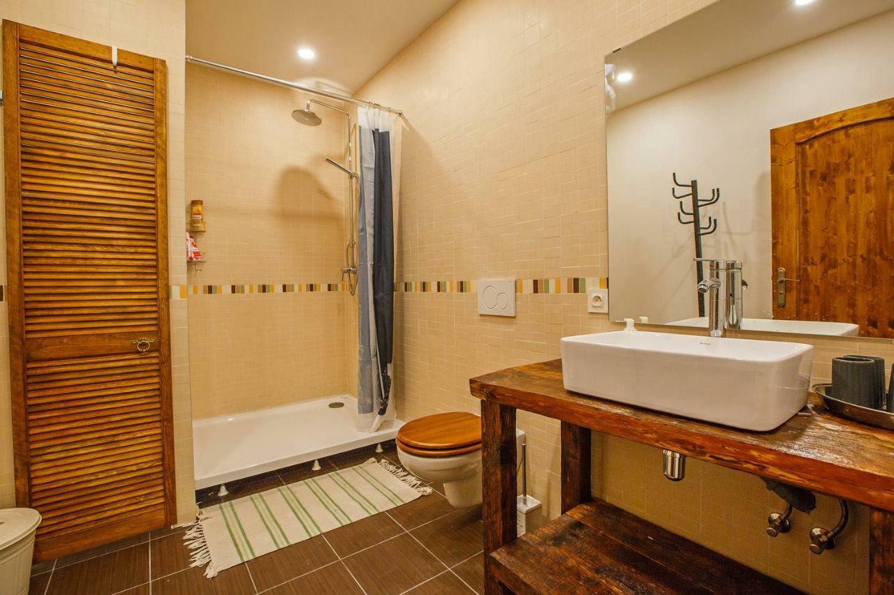 Statek "Two Brooms", Apartment Mirkovice Luaran gambar